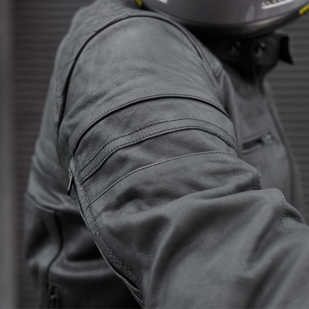 'ol Bobber' | Classic Leather Motorbike Jacket | Matt Black Leather