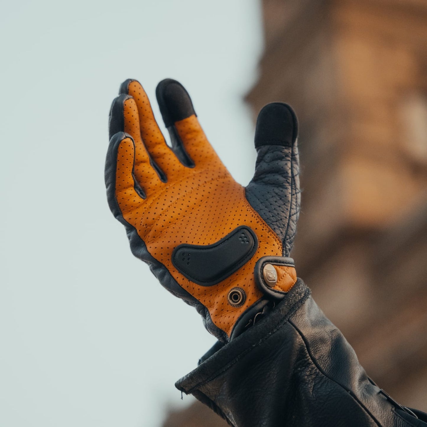 *NEW* The 'Golden Owl MK-I' gloves | Mojo.Bike Collaboration