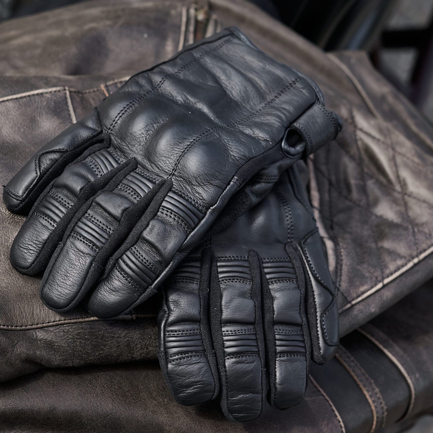 'Shorties' 2.0 Short Waterproof Motorbike Glove | Black Leather with Hipora Waterproof Membrane